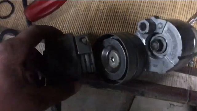 Рено Дастер оборвало ремень генератора ремонт. Как натянуть ремень. смотреть онлайн