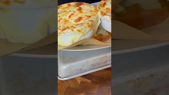 French Onion Fun #cooking #foodie смотреть онлайн