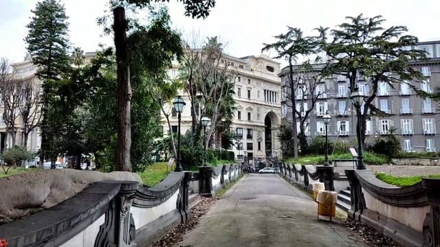 🍀королевский сквер🌺 ❗на королевской площади скульптура младенца - что означает?🤨❗ ☄фикус- 159 лет☄ смотреть онлайн