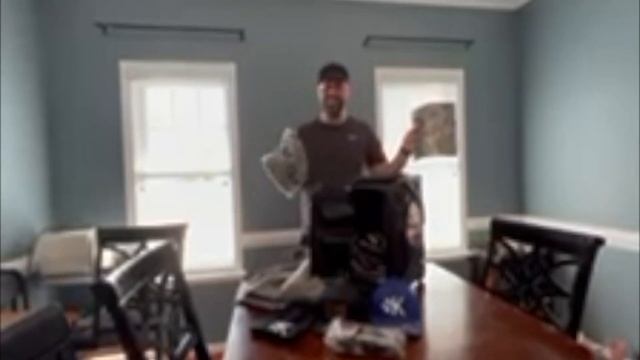 PRODUCT REVIEW!! Zuca Bag.. With a Surprise! #cornhole #zuca #productreview #productreviews смотреть онлайн