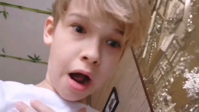 КОРОЧЕ ГОВОРЯ, КАНИКУЛЫ (СБОРНИК КОРОЧЕ ГОВОРЯ, ОСЕННИЕ, ВЕСЕННИЕ И ЛЕТНИЕ КАНИКУЛЫ 2018-2020) смотреть онлайн