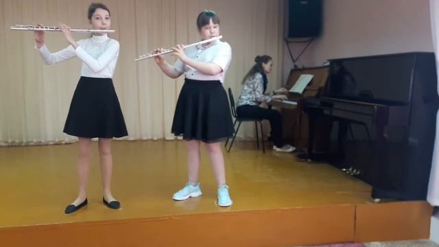 Дуэт (Панова Полина, Бутылкина Татьяна) - П.Чайковский «Вальс», Э. Рудый «Марширует солдат лесом» смотреть онлайн