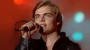 Ласковый май - поет Константин Пахомов