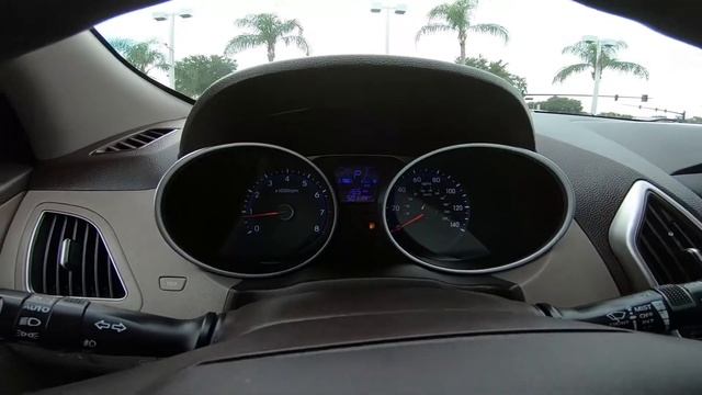 2013 Hyundai Tucson GLS Interior смотреть онлайн