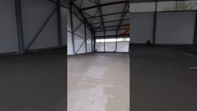 Бетонные полы Нанесение топпинга