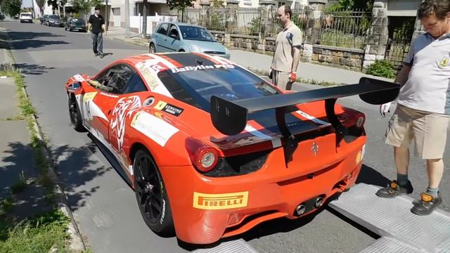 Ferrari 458 Challenge Sound ON PUBLIC ROADS In Budapest