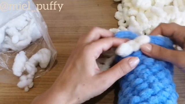 Вяжем из пряжи Alize Puffy подушку Спасательный круг смотреть онлайн
