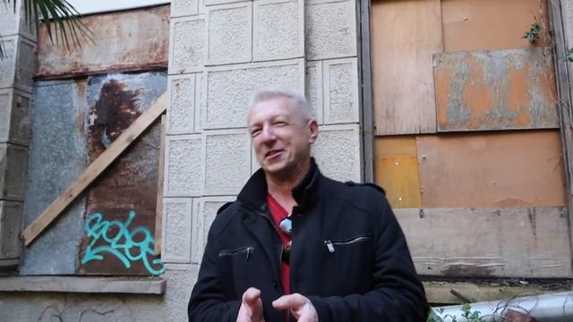 НЕДЕЛЯ ВЛОГОВ: День 4 // залезли на заброшенный санаторий смотреть онлайн
