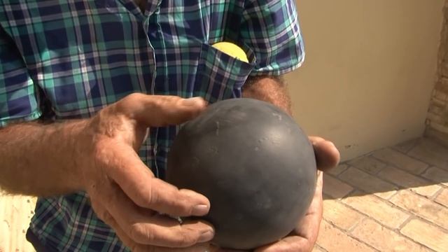 Javier, EQUILIBRISTA de 75 años único en el mundo. Números de circo con objetos rurales | Documenta смотреть онлайн