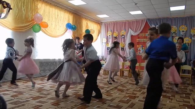 танец "детство", детский сад "Сказка" п.Нерль смотреть онлайн