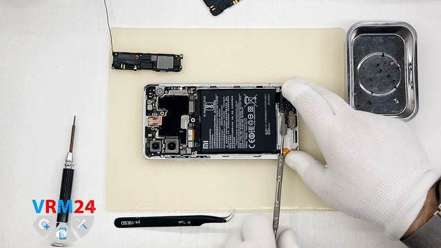 How to disassemble ? Xiaomi Mi Mix 2S (M1803D5XA) Take apart Tutorial смотреть онлайн