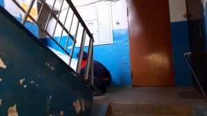 Правильный спуск холодильника по этажам