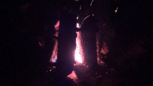 16 Серия Костер Ночь Ночлег Переночевали в УАЗике Нодья позволяет кипятить чай без проблем Тайга