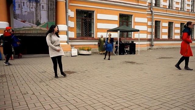 Средневековый танец. Средневековая музыка в Петергофе. смотреть онлайн