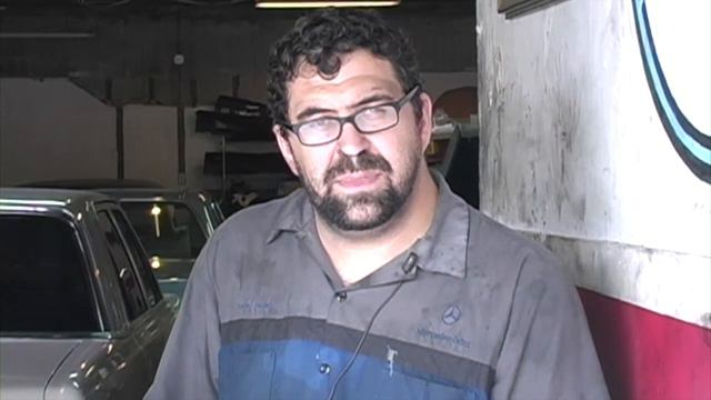 Pierre Hedary, Mercedes-Benz Specialist Q & A #9 560 SL Steering Lock Issues смотреть онлайн
