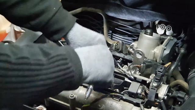 002 Skoda Fabia 1,4 CGGB Замер компрессии 19 bar!!! смотреть онлайн