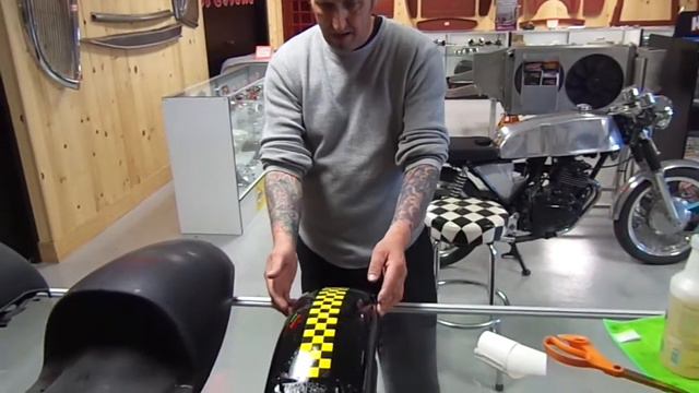 Applying decals to rear fender смотреть онлайн
