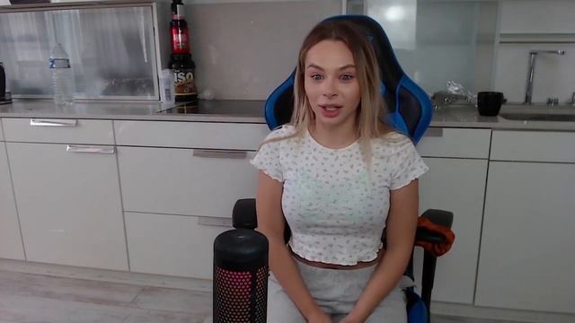 ПUСЯ НАЧИНАЕТСЯ С ПУПКА смотреть онлайн