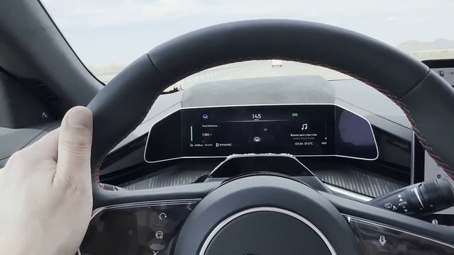 Запас хода Zeekr 001 смотреть онлайн