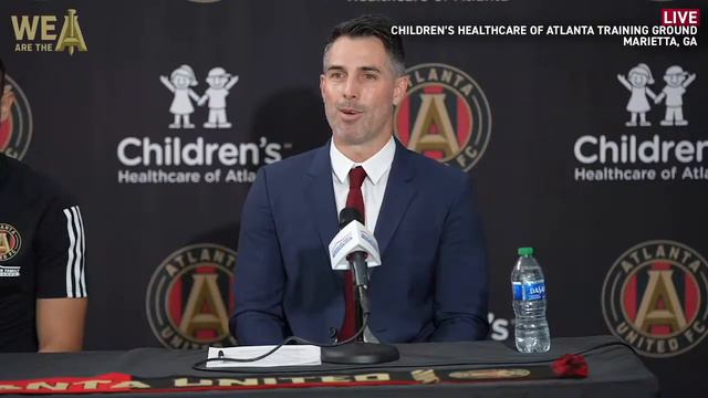 WATCH | #ATLUTD introduce forward and Designated Player Giorgos Giakoumakis смотреть онлайн