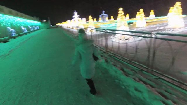 САД СВЕТА Гуляем по Королевскому Саду Света смотреть онлайн