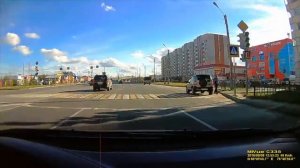 Видеорегистратор с GPS MIVue C335