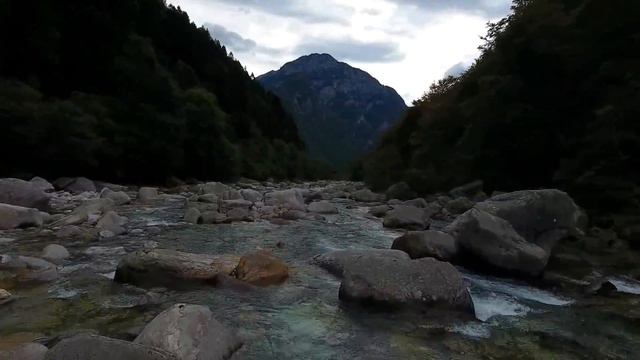 САМАЯ ЧИСТАЯ В МИРЕ РЕКА ВЕРЗАСКА. THE PUREST RIVER IN THE WORLD VERZASCA смотреть онлайн