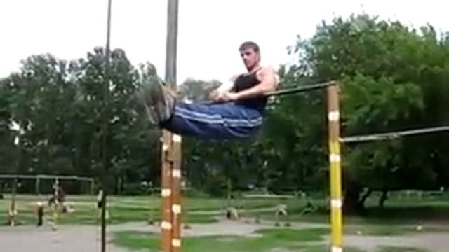 Турник и Брусья GHETTO WORKOUT (GW).mp4 смотреть онлайн