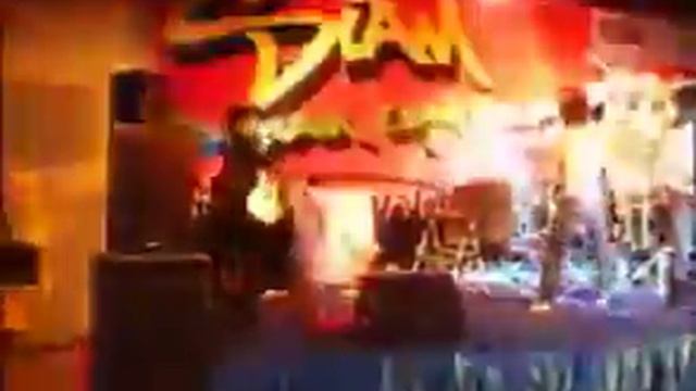 วงYes No OK Rock Bottom Live @ Happy Plaza Side Project วงSyndrome1 смотреть онлайн