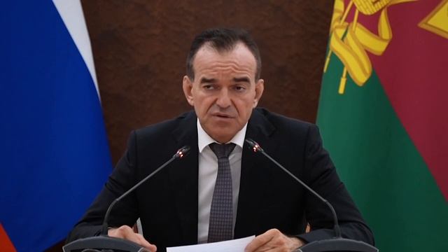 Вениамин Кондратьев поручил разработать единые условия к архитектурному облику ремонтируемых домов смотреть онлайн