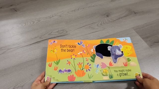 Don t tikle the hippo Usborne смотреть онлайн