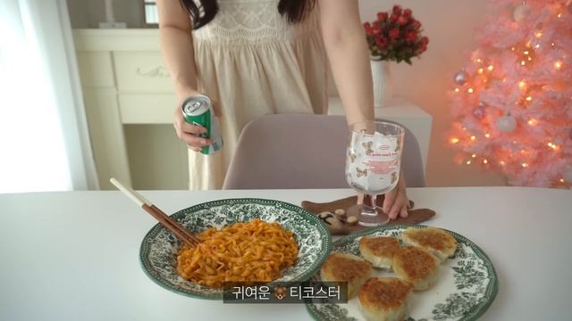 ENG)?약속 취소된 주말..꿀조합 파티. 꼬들꼬들 컵누들과 유부초밥 만들고 브라켓테이블 주방용품 잔뜩 구매한 일상. 부추김치 김장, 초당옥수수버터구이, 감자샐러드, 까르보불닭