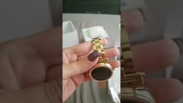 Sofie the new michael kors smartwatch смотреть онлайн