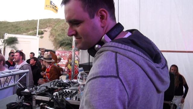 Dumonde Playing Jam X - Keep it that way (Dj gert trance mix) @ Luminosity Beach Festival 2011 P14 смотреть онлайн