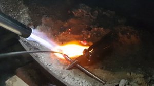 ПРИПОЙ П-14 и Китайская горелка. Пайка меди с латунным нипелем  .