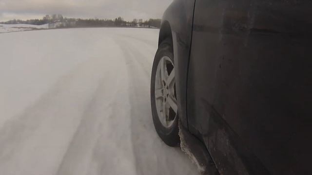 TOYO Observe GSi-5 Soft Compound Winter Tire On Ice Track