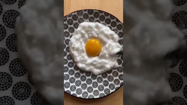 СДЕЛАЛ ОБЛАКО ИЗ ЯЙЦА ПАЛОЧКАМИ смотреть онлайн