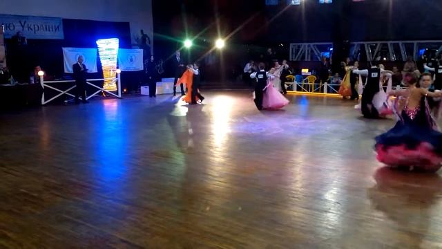 Вальс. Юниоры 1. Чемпионат Украины 2014. смотреть онлайн