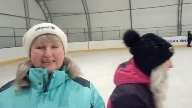 Едем в соседнее село на каток ⛸️⛸️/ приготовили ужин/ что с цветами смотреть онлайн