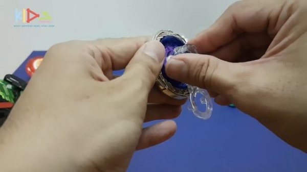 Infinity Nado - Unboxing Holy Whisker