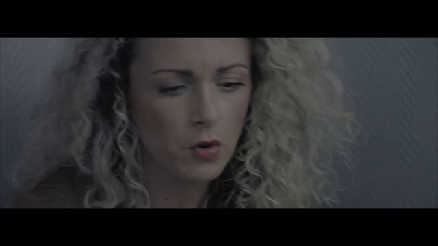 Charlotte - En silence ( Clip Officiel ) смотреть онлайн