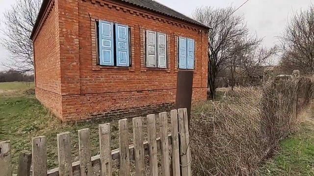 Кирпичное домовладение ст. Новорождественская Тихорецкий р-он. Цена:750000. тел: 8-964-927-49-49 смотреть онлайн