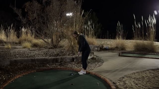 Crazy Mini Golf Skins Match | Part 1 смотреть онлайн