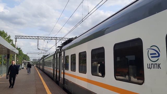 Электропоезд ЭП2Д-0023 сообщением 