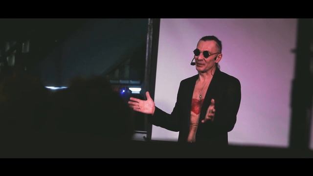 Дуэт Глагол и бас - Твои ипостаси. Live выступление. Поэт - Сергей Данилов, клавиши- Владислав Шоши смотреть онлайн