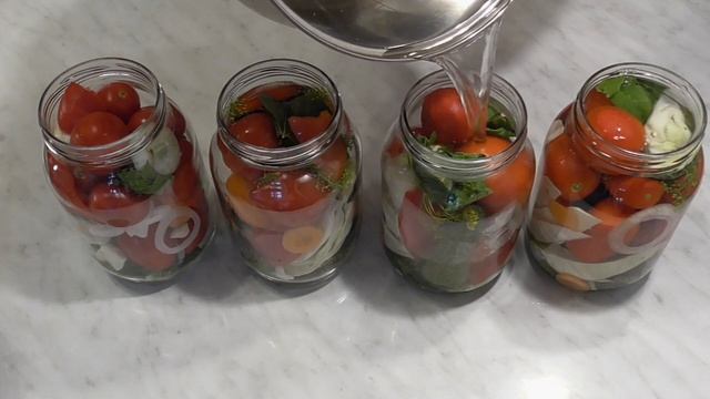 АССОРТИ на зиму без стерилизации ВКУСНЫЙ МАРИНАД для Ассорти из помидоров,огурцов,овощей Кулинарны смотреть онлайн