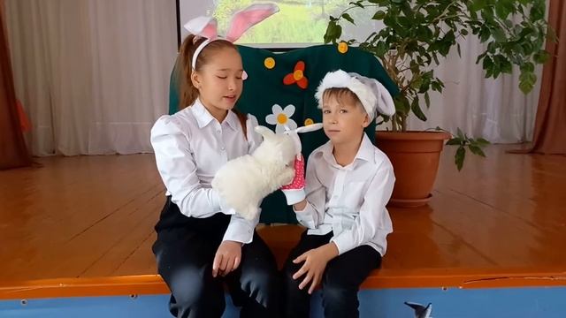 Кукольный спектакль "Маленький Зайчонок". МБОУ-Гимназия № 5 г. Феодосии #РДШ #СпектакльДляМамы смотреть онлайн