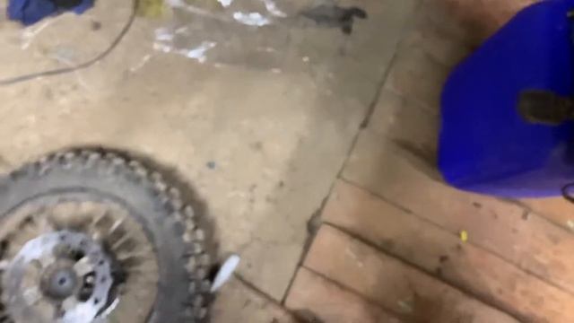 КАК Я ПРОВОЖУ ВЫХОДНЫЕ В ГАРАЖЕ С ПИТБАЙКОМ смотреть онлайн