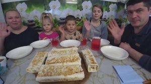 мукбанг шаурма