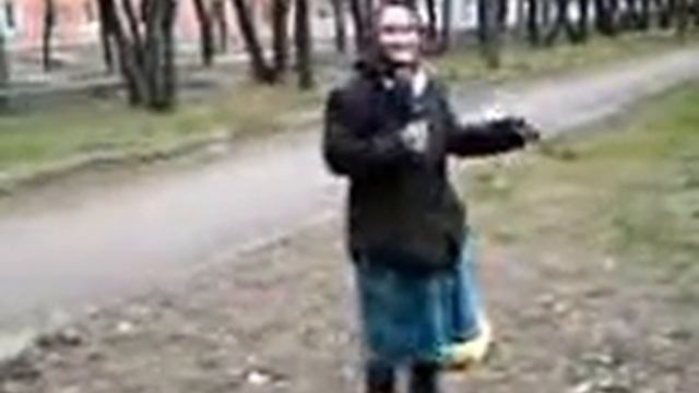 Бабушка танцует смотреть онлайн